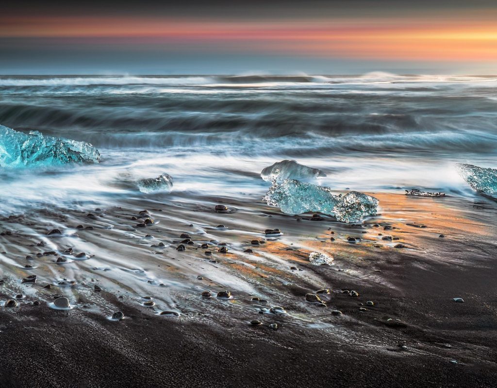 iceland-9056229_1920